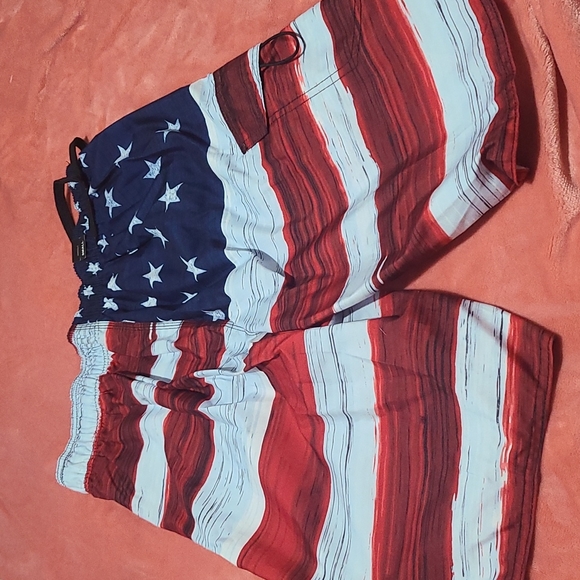 BRAND NEW!!! - Picture 2 of 6